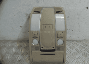 LAMPKA OŚWIETLENIA WNĘTRZA PRZÓD AUDI Q7 4L 1