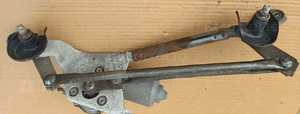 Toyota Yaris II 06-11 mechanizm silniczek wycieraczek 85110-OD080 przód 2