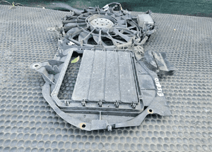 Obudowa Wentylator Wiatrak Chlodnicy Modul Sterownik Wentylatora 2.0 ALT FSI AUDI A4 B6 10