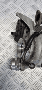 Bmw E90 E92 F30 F31 turbosprężarka turbo turbina luz 8519475 15