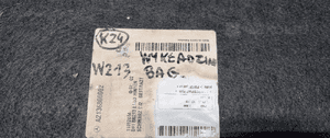 Mercedes W213 podłoga bagażnika wykładzina A2136800002 16
