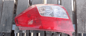 . TYL TYLNA LAMPA PRAWA HYUNDAI I10 1