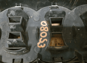 Atrapa Atrapka Gril 8D0853651E 8D0853651J Maski Ramka Chrom Znaczek AUDI A4 B5 28