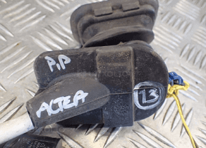 WIĄŻKA DRZWI SEAT ALTEA PRAWY PRZÓD 5P1971121A 2