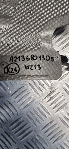 Mercedes W213 osłona termiczna A2136801305 10