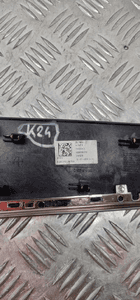 Mercedes W205 listwa drzwi lewa przód przednia A2057203713 11