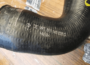 Przewod 8E0145832D 8E0145838G 8E0145834F Rura Powietrza Kolanko Waz Intercooler 1.8 T Audi A4 B6 B7 16