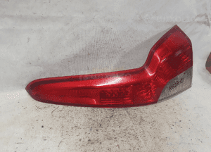 * LAMPA TYLNA PRAWA TYŁ PRAWO VOLVO V50 LIFT KOMBI 3