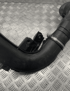 Bmw F36 obudowa filtra powietrza 8573761 8573869 11