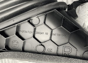 Bmw F36 siłownik klapy prawy tył 7330628 10
