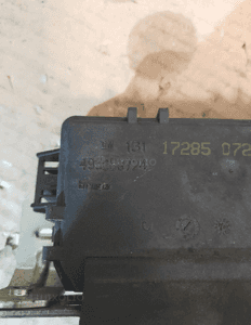 ZAMEK KLAPY TYLNEJ OPEL ASTRA H ZAFIRA B nr 495058724 3