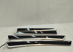 Bmw F10 F11 listwy ozdobne led 1