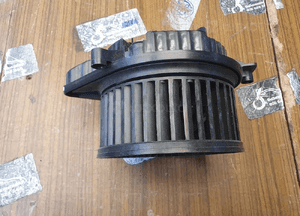 Wentylator Dmuchawa 8E1820021 A B E Nawiewu Nagrzewnicy VALEO EU AUDI A4 B6 B7 30