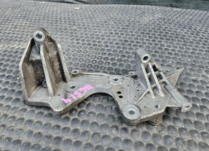 Lapa Wspornik Podpora Pompy Wspomagania Paliwa Alternator Mocowanie Rolka 2.7 3.0 TDI V6 Audi A4 B8 A5 A6 C7 A7 A8 Q5 26