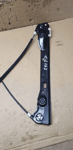 Mechanizm podnośnik szyby prawy przód BMW 3 E90 7060266S 7140588E 2