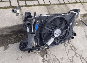 } CHŁODNICA WODY CIECZY MERCEDES BENZ A B KLASA W169 W245 2.0 DIESEL 180 CDI DIESEL WENTYLATORY KLIMATYZACJI 2