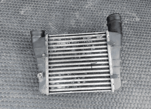 Intercooler 8E0145805AA Chłodnica Powietrza Lewy Lewa 2.0 TDI AUDI A4 B7 14