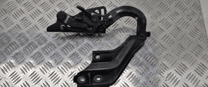 Mercedes W206 zawias maski pokrywy silnika prawy A2068803901 3