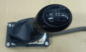 Dacia Sandero I lewarek wybierak biegów 1