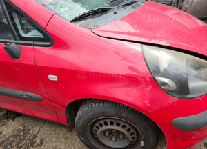 Honda Jazz II błotnik przód przedni lewy R81 4