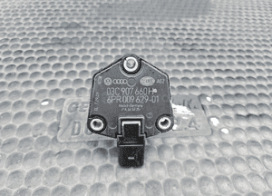 Czujnik 03C907660 H M Sensor Poziomu Stanu Oleju Silnika Audi A4 B8 VW Skoda Seat 3