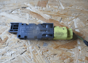 CZUJNIK UDERZENIA UDERZENIOWY AUDI A3 8P LIFT 4B0959643D 2