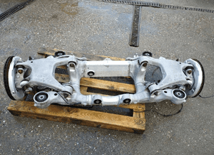 Bmw F10 belka zawieszenie tylne 6