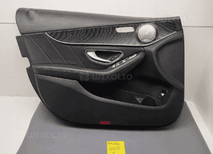 Mercedes W205 boczek lewy przód 2