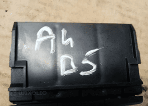 Włącznik przełącznik świateł przeciwmgielnych Audi A4 B5 8D0941535 8D0941563 5