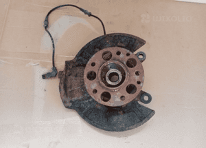 Zwrotnica piasta lewy przód przednia lewa Mercedes A168 1