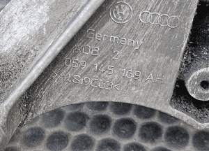 Lapa Wspornik Podpora Pompy Wspomagania Paliwa Alternator Mocowanie Rolka 2.7 3.0 TDI V6 Audi A4 B8 A5 A6 C7 A7 A8 Q5 4