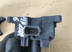 Cewka zapłonowa Mazda 6 02-07r L81318100 4
