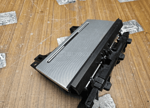 Popielniczka 2 DIN 8E0857951J 03S Klapka Wklad Carbon Srebrna Rybia Luska Audi A4 B6 B7 6