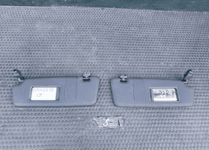 Daszek 8E0/1857551 8E0/2857552 8E0857562 Słonecznik Czarne S-Line Oslona Przeciwsloneczna Podświetlane Haczyk Lewa Prawa AUDI A4 B6 B7 1