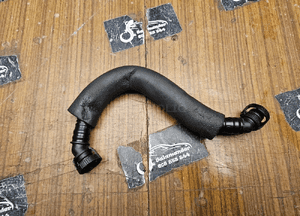 Przewód 06J103221 Powietrza Rurka Waz Króciec Odmy Odpowietrzajacy 2.0 TFSI Audi A3 A4 B8 VW Skoda Seat 15