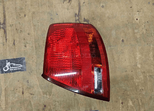 Lampa Lampy Tyl Tylna Prawa Lewa na w Blotnik AUDI A4 B7 Kombi Avant 32