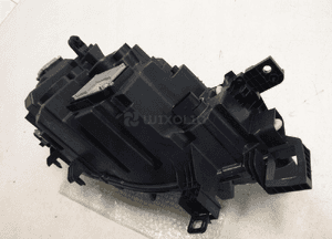 Vw ID4 full led lampa przód lewa led 4 pin 11