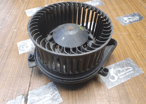 Wentylator Dmuchawa 8E1820021 A B E Nawiewu Nagrzewnicy VALEO EU AUDI A4 B6 B7 8