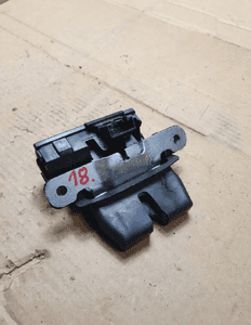 FORD FIESTA MK7 LIFT ZAMEK KLAPY BAGAŻNIKA D3D0B 2