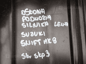 Osłona pozwozia silnka lewa suzuki swifr MK8 6
