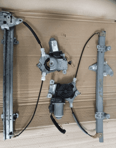 Nissan Note E11 I mechanizm podnosnik szyby przod prawy 3