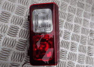 LAMPA PRAWA TYLNA COFANIA PRZECIWMGIELNA VIVARO RENAULT TRAFIC III 1