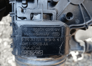 Mechanizm wycieraczek przód przedni Ford Focus MK2 5