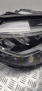 Mercedes W205 lampa prawa przednia A2059062206KZ 6