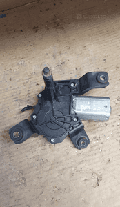 SILNICZEK WYCIERACZKI TYŁ OPEL INSIGNIA nr 13227418 2