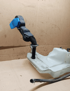 Zbiorniczek spryskiwaczy pompka Audi A6 C6 Sedan 4F0955453M 3