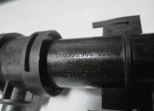 DYSZA SPRYSKIWACZ LEWA SKODA OCTAVIA III 5E0955965 3