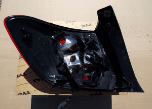 DACIA SANDERO II LAMPA TYLNA PRAWA NOWA 3