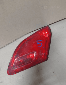 OPEL ASTRA J HB Lampa tył prawa w klapę 1