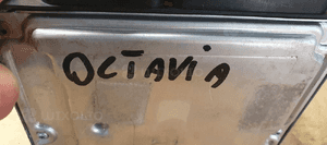 Komputer sterownik silnika Skoda Octavia II 2.0 FSI 06F906056R 0261S02018 6